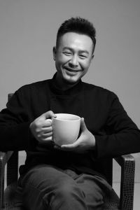 張頌文